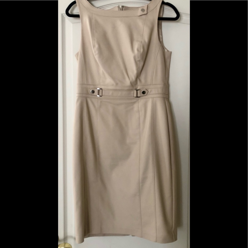 White House black market shift dress *size 8*